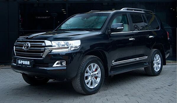 В Москве продают самый дорогой в стране бронированный Toyota Land Cruiser