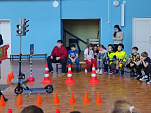 В Магаданской области сотрудники Госавтоинспекции продолжают обучать детей навыкам безопасного поведения на дороге