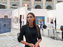 Популярная блогер и певица стала жертвой жестокого нападения врача в салоне красоты