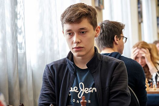 Гроссмейстер Есипенко высказался об участии Горячкиной и Лагно в мужском ЧР по шахматам