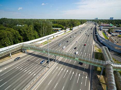 В России внедрят "умные" дороги для предупреждения водителей о пешеходах