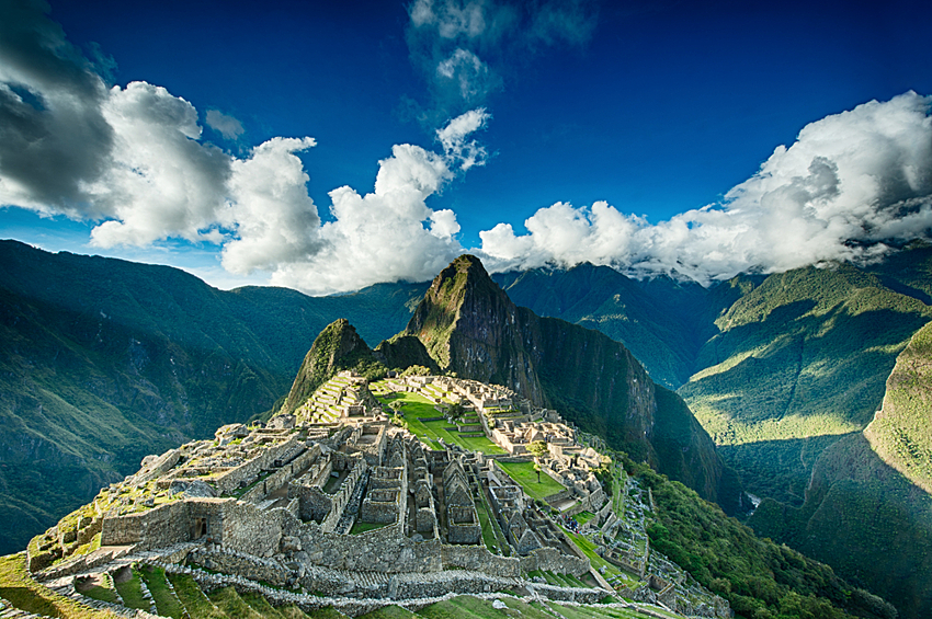 Главная достопримечательность — Мачу-Пикчу в Перу.