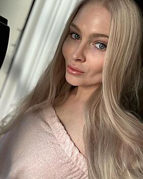Подписчики жестко раскритиковали Алену Шишкову за снимок без фильтров и макияжа — модель отреагировала