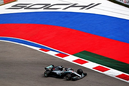 Из календаря Формулы-1 исчез флаг России