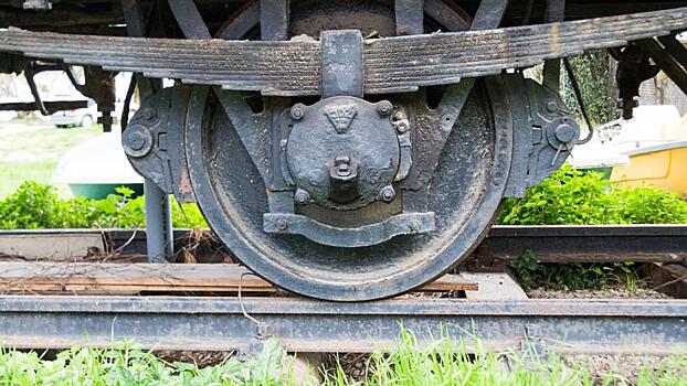 Молодой человек погиб под колесами электрички Кострома-Ярославль