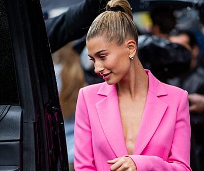 Где купить розовый пиджак, как у Хейли Бибер: 10 стильных вариантов