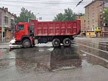 В Новосибирске виновник ДТП из Азербайджана не смог предъявить водительские права