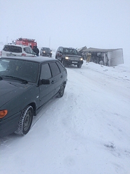 На дороге Которчаево – Новый Уренгой ДТП с участием шести автомобилей