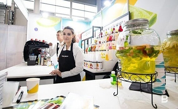 Российским ресторанам не хватает до 30% сотрудников из-за оттока мигрантов