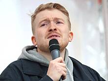 Минюст РФ признал иноагентами комика Поперечного и журналиста Кучера