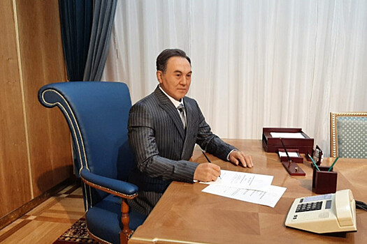 Из музея Вооруженных сил Казахстана убрали восковую фигуру Назарбаева