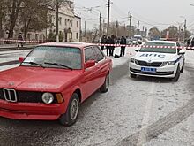 Волгоградцу грозит 10 лет за нападение с монтировкой на полицейских