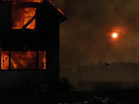 25 человек эвакуировали из жилого дома в Богородске из-за пожара