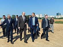 Евгений Солнцев показал полпреду президента строящийся дублер улицы Чкалова в Оренбурге