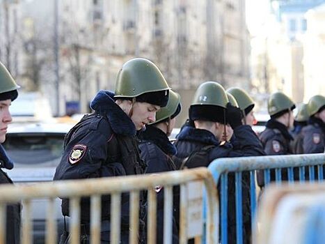 Тысяча задержанных, ночь в ОВД: в Москве прошло антикоррупционное шествие