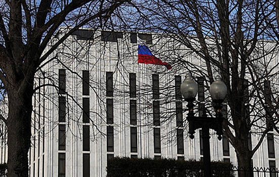 Посольство РФ напомнило о "пробирке Пауэлла" в ответ на заявления о провокациях