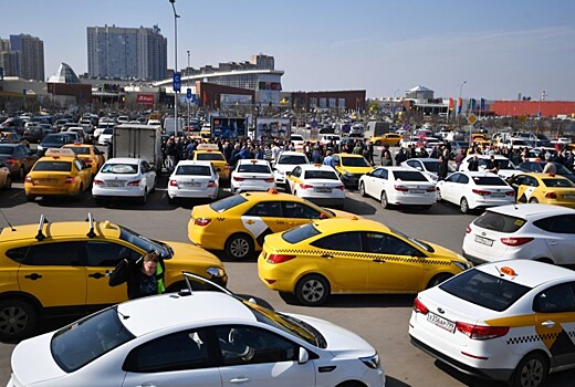 В России может наступить безработица таксистов и грузчиков