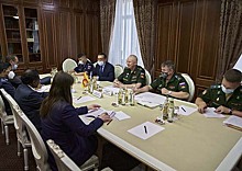 Замминистра обороны РФ генерал-полковник Александр Фомин провёл встречу с послом Шри-Ланки