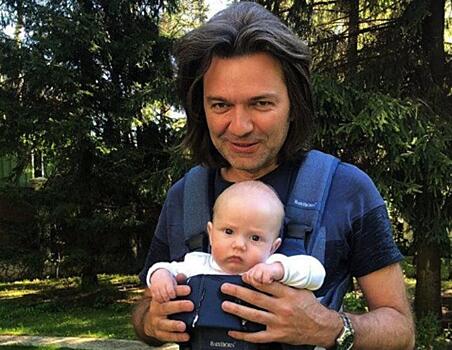 «Идиллия»: Дмитрий Маликов показал трогательное домашнее видео с восьмимесячным сыном