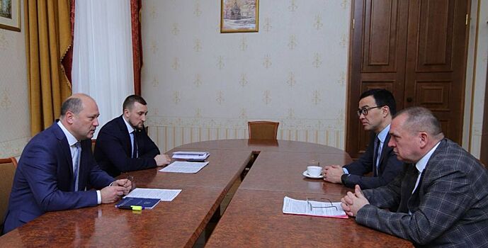 В администрации Ростова-на-Дону прошла рабочая встреча с Алибеком Тналиным - генеральным директором АО «ВДК-Энерго»