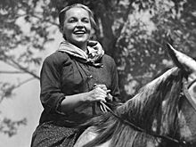 Места памяти Веры Марецкой: Главархив — о том, как Моссовет почтил память актрисы