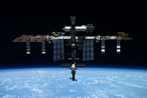 «Роскосмос»: утечка воздуха на борту МКС не угрожает экипажу и самой станции