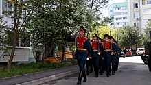 В Подмосковье под окнами ветерана Фоменко прошел концерт в его честь