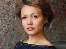 Как жизнь по расписанию и заданному плану привела к успеху актрису Эльвиру Болгову