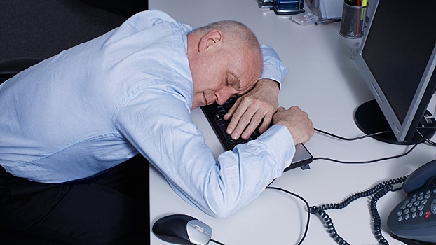 Сомнолог объяснила, как пожилым людям вернуть здоровый сон