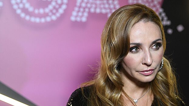 Татьяна Навка показала, как отдыхает сна яхте в Сочи