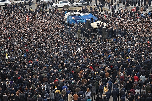 Армения: болтология протеста