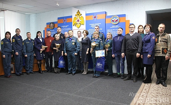 Главный спасатель Курской области поздравил журналистов с профессиональным праздником