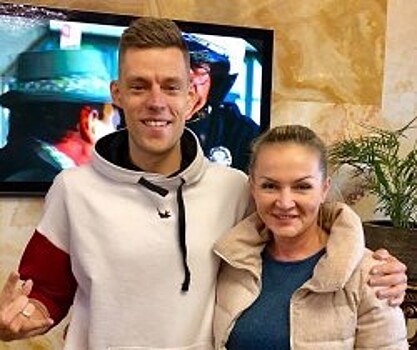 В Челябинск прилетел Юрий Дудь