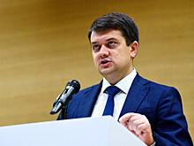 "Слуга народа" может лишить экс-спикера Рады Разумкова мандата