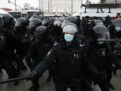 В России предложили ограничить места проведения митингов