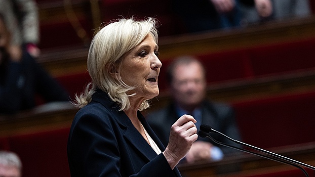 Ле Пен возглавила список лиц, которых французы хотят видеть в политике