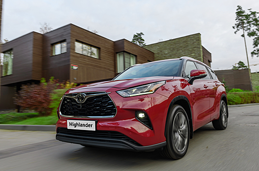 В России отзывают более двух тысяч Toyota Highlander