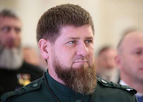 Кадыров поздравил чеченского министра с назначением в федеральный центр «Э»