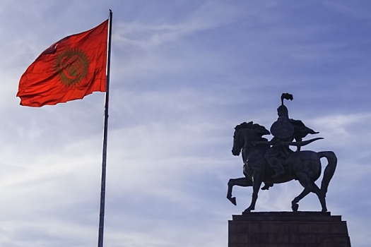 В Киргизии хотят запретить называть алкоголь именами из эпоса «Манас»