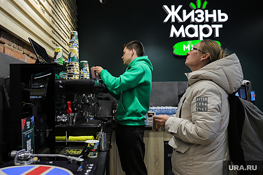 В екатеринбургском магазине «Жизньмарт» мужчина разбил голову незнакомке