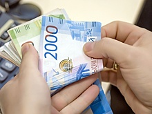 Эксперты оценили, на сколько и у кого вырастут зарплаты после увеличения МРОТ