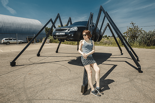 Паучья душа «приоры»: Краснодарский умелец превратил машину в насекомое