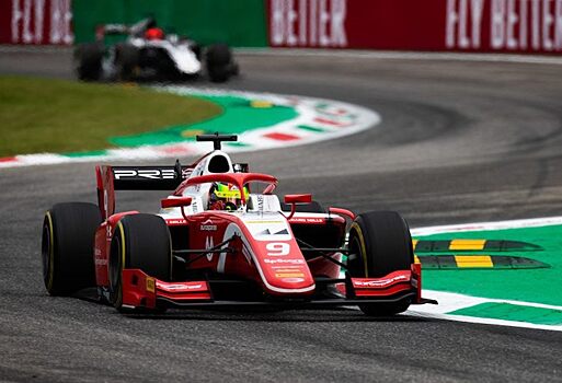 Росс Браун: Мику Шумахеру нужно провести ещё один год в Формуле 2