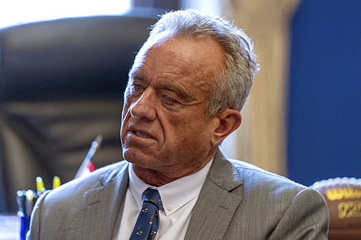 Кеннеди-младший засомневался в официальных цифрах умерших от Covid-19