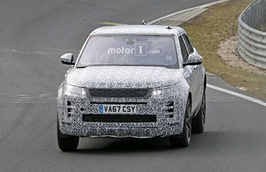 Range Rover Evoque в обновленном варианте был замечен на треке в Нюрбургринге