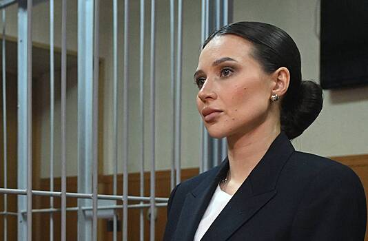 У Лерчек изъяли дорогие украшения и десятки миллионов рублей