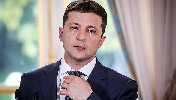 Зеленский признался, что не может уволить главу МВД Авакова
