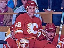 Великолепный гол советского хоккеиста Макарова в НХЛ. Он эффектно расправился с канадской легендой Стивенсом: видео
