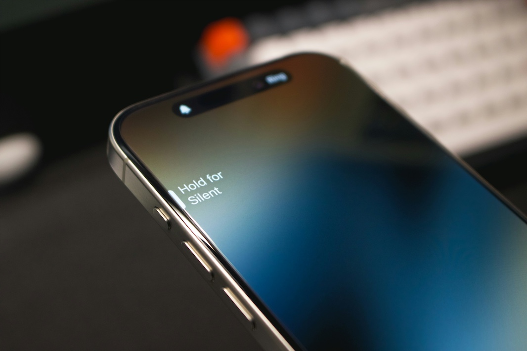 В новых iPhone появятся сенсорные кнопки включения и управления громкостью