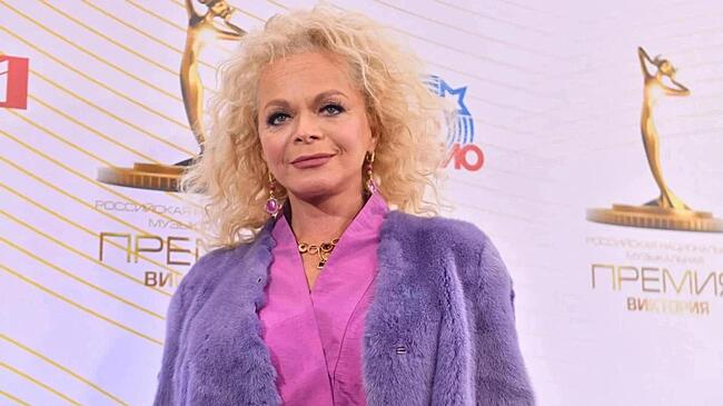 Против Долиной закрыли исполнительное производство